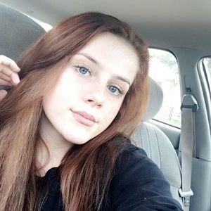 Meet your Posher, Desirae